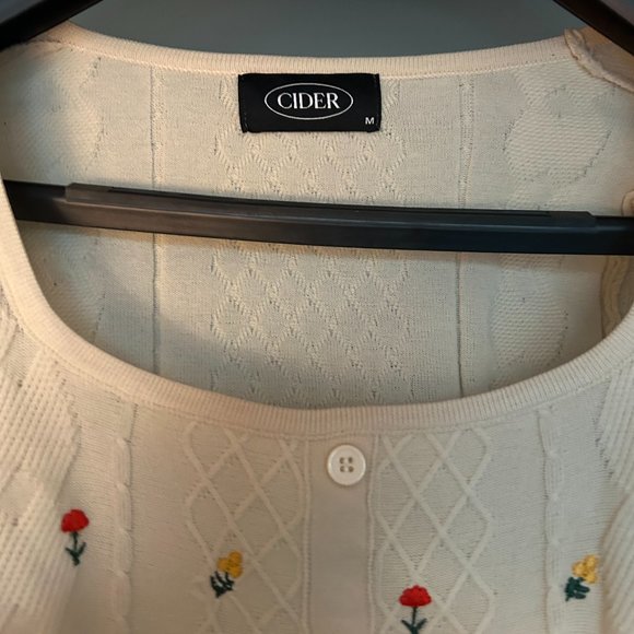 NWOT - Cider Embroidered Knit Crop Top - Picture 3 of 8